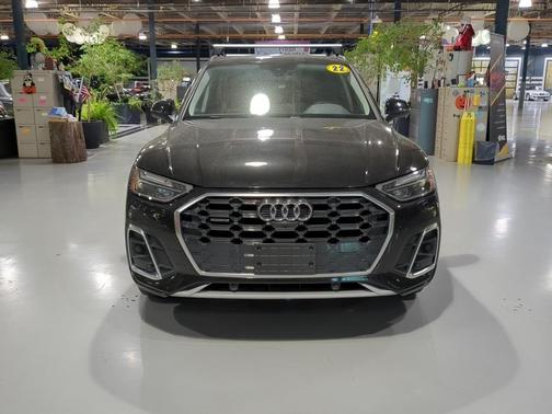 2022 Audi Q5 45 S line quattro Premium