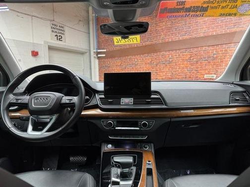 2022 Audi Q5 45 S line Premium Plus