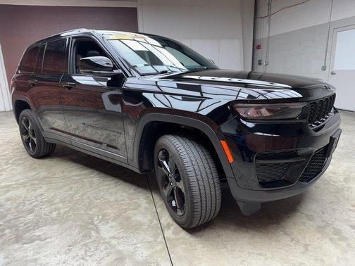2023 Jeep Grand Cherokee Altitude