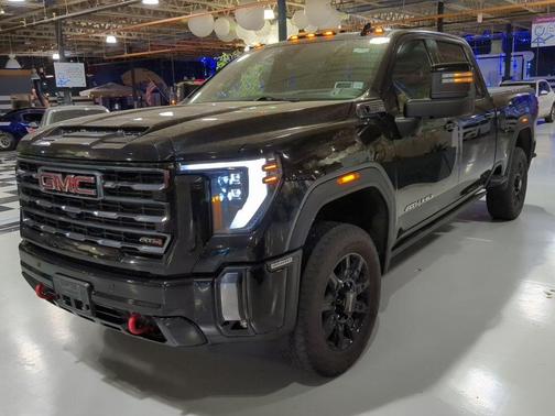 Onyx Black 2024 GMC Sierra 2500 AT4