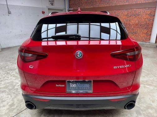 2022 Alfa Romeo Stelvio Sprint