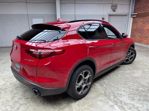 2022 Alfa Romeo Stelvio Sprint
