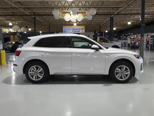 2022 Audi Q5 45 S line quattro Premium