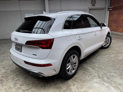 2022 Audi Q5 45 S line quattro Premium