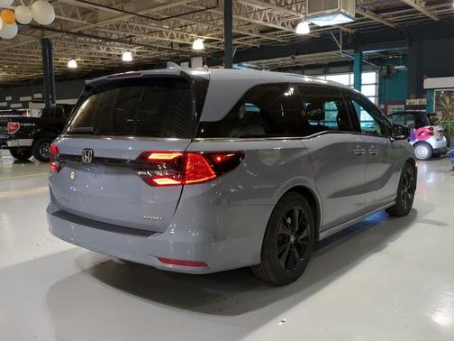 2023 Honda Odyssey Sport