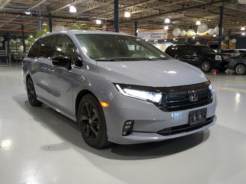 2023 Honda Odyssey Sport