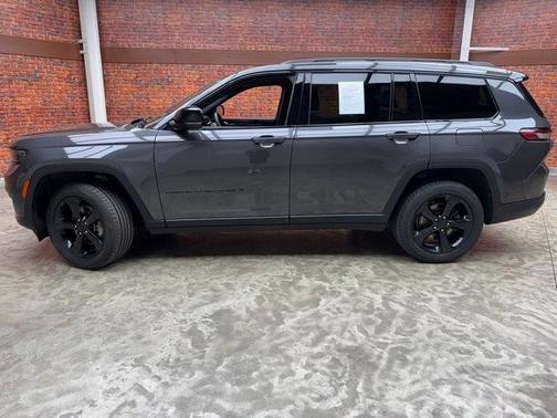 2022 Jeep Grand Cherokee L Laredo