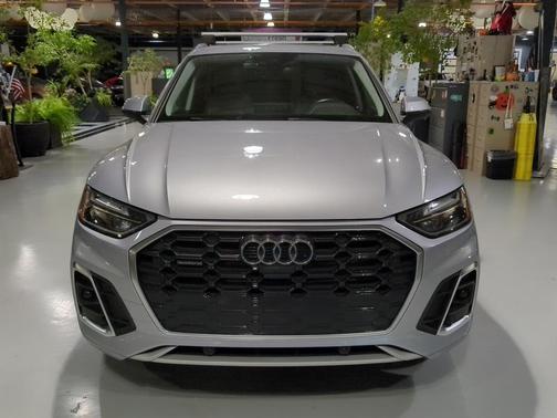 2022 Audi Q5 45 S line quattro Premium
