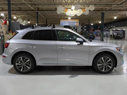 2022 Audi Q5 45 S line quattro Premium