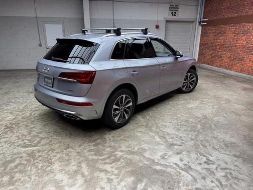 2022 Audi Q5 45 S line quattro Premium