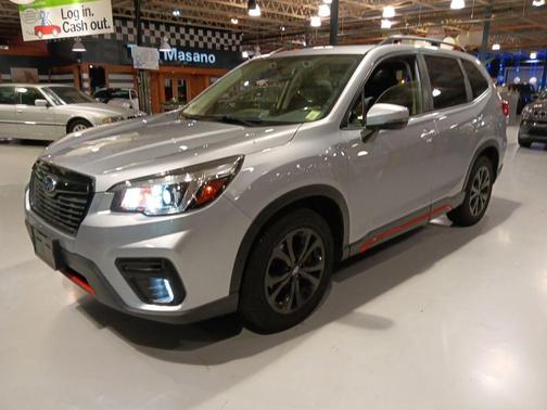 Ice Silver Metallic 2019 Subaru Forester Sport