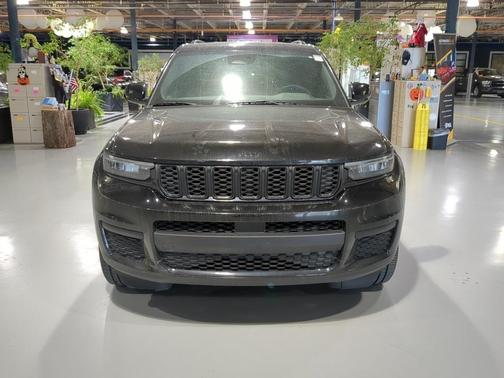 2022 Jeep Grand Cherokee L Laredo