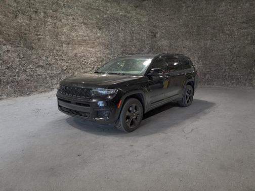 2022 Jeep Grand Cherokee L Laredo