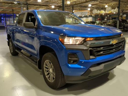 Glacier Blue Metallic 2023 Chevrolet Colorado LT