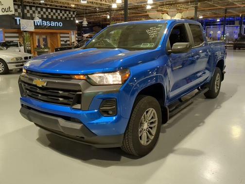 Glacier Blue Metallic 2023 Chevrolet Colorado LT