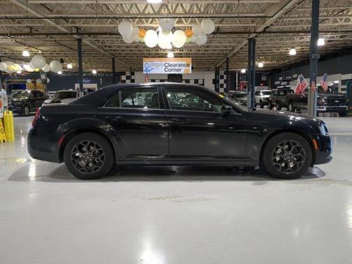 2019 Chrysler 300 S