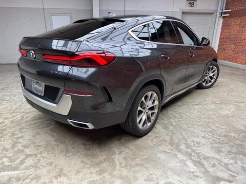2021 BMW X6 xDrive40i