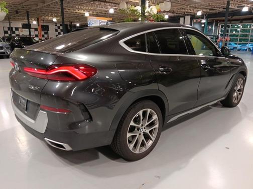 2021 BMW X6 xDrive40i