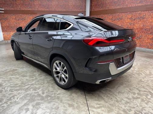 2021 BMW X6 xDrive40i