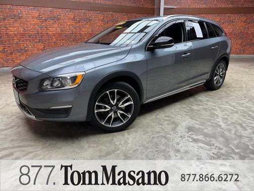 2016 Volvo V60 Cross Country T5