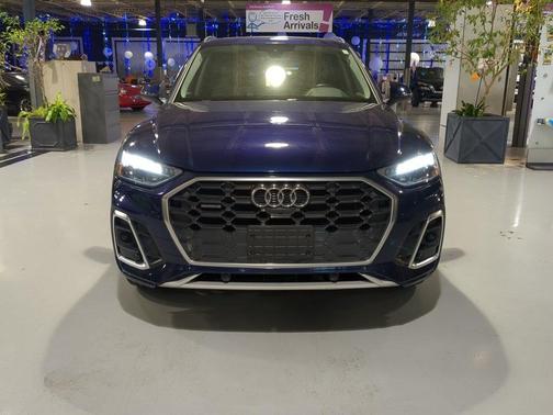 2022 Audi Q5 45 S line quattro Premium