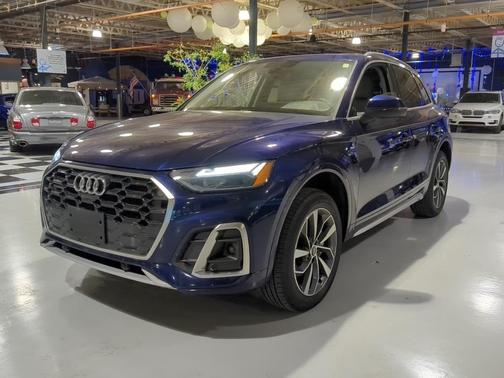 2022 Audi Q5 45 S line quattro Premium