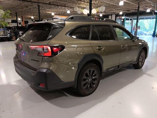Autumn Green Metallic 2023 Subaru Outback Onyx Edition