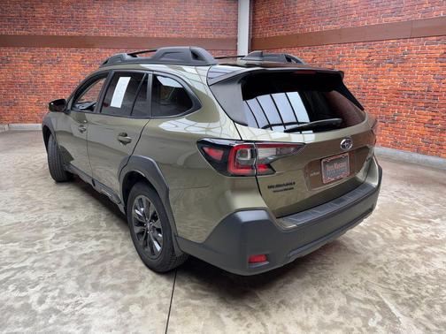 Autumn Green Metallic 2023 Subaru Outback Onyx Edition