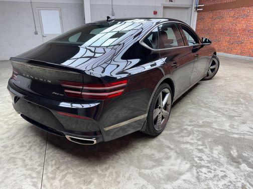 Black 2023 Genesis G80 3.5T