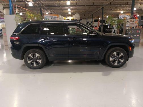 Midnight Sky 2022 Jeep Grand Cherokee 4xe Base