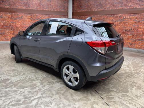 Gray 2021 Honda HR-V LX