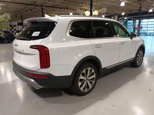 2022 Kia Telluride S