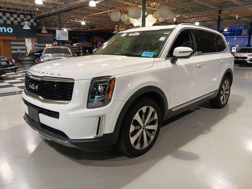 2022 Kia Telluride S