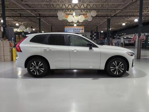 2024 Volvo XC60 B5 Core