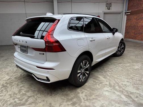 2024 Volvo XC60 B5 Core