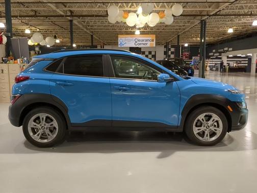 2023 Hyundai KONA SEL