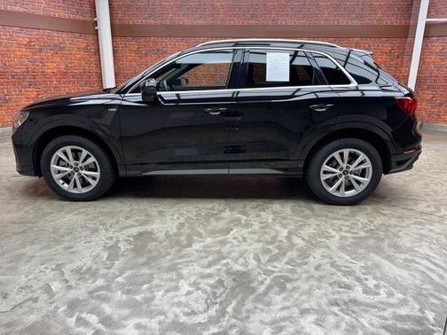 2024 Audi Q3 45 S line Premium