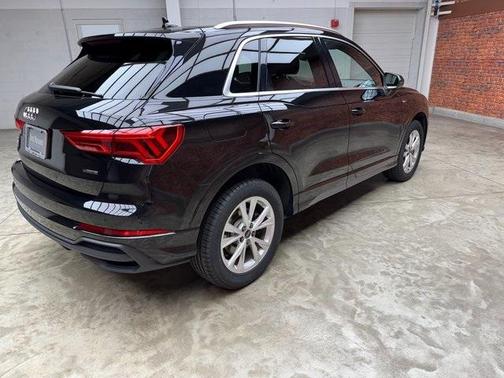 2024 Audi Q3 45 S line Premium