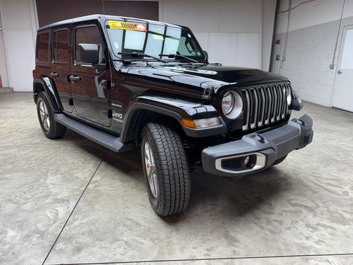 Black Clearcoat 2021 Jeep Wrangler Unlimited Sahara
