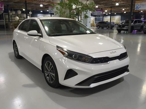 2022 Kia Forte LXS