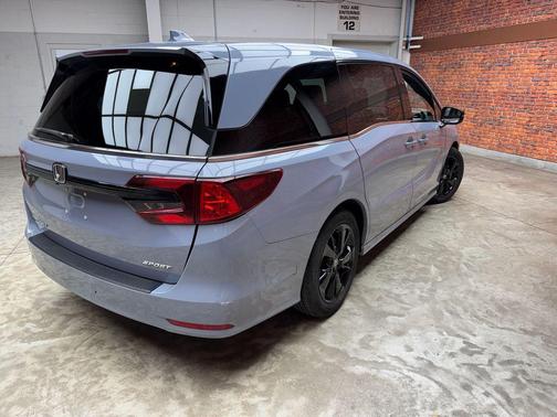 Blue 2023 Honda Odyssey Sport
