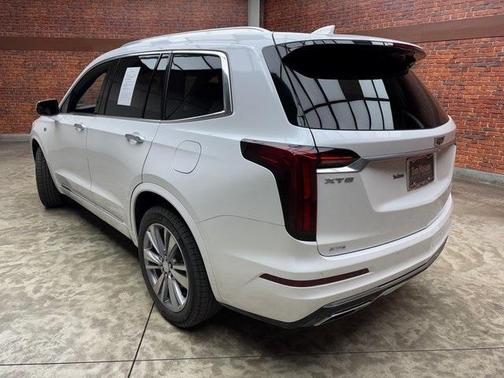 2023 Cadillac XT6 Premium Luxury AWD