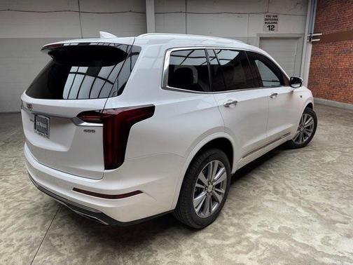 2023 Cadillac XT6 Premium Luxury AWD