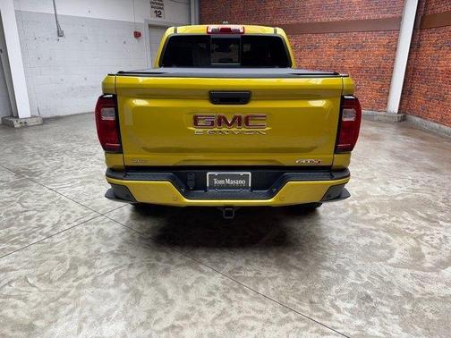 2023 GMC Canyon AT4