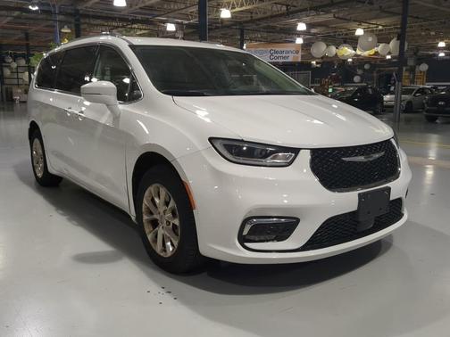 2021 Chrysler Pacifica Touring-L