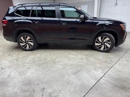 2025 Volkswagen Atlas 2.0T SE