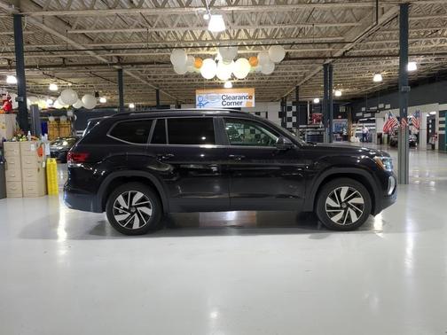 2025 Volkswagen Atlas 2.0T SE