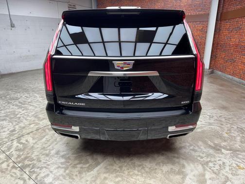 Black Raven 2025 Cadillac Escalade Premium Luxury