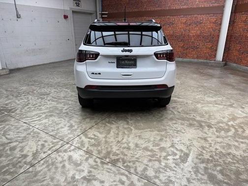 2022 Jeep Compass Altitude