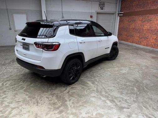 2022 Jeep Compass Altitude